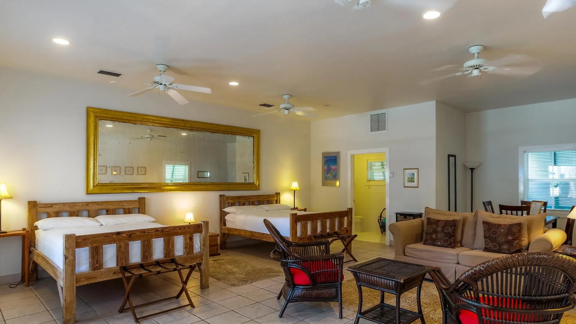 Casa 325 Guesthouse Key West Inn